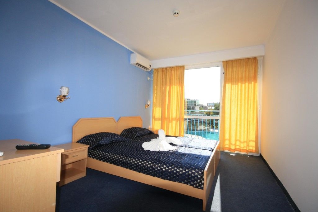 Continental Blu Hotel Slantchev Briag Extérieur photo