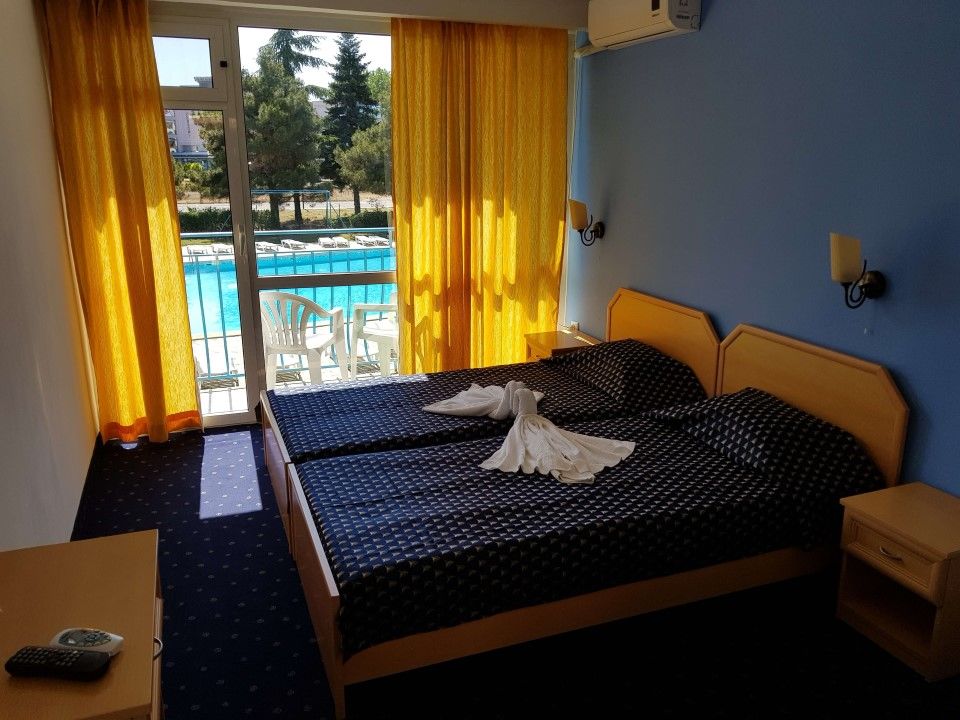 Continental Blu Hotel Slantchev Briag Extérieur photo